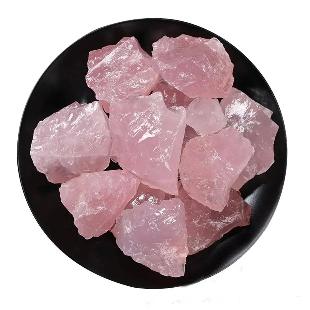 Llama del Corazón – Cuarzo Rosa Bruto Natural para Amor Propio y Armonía