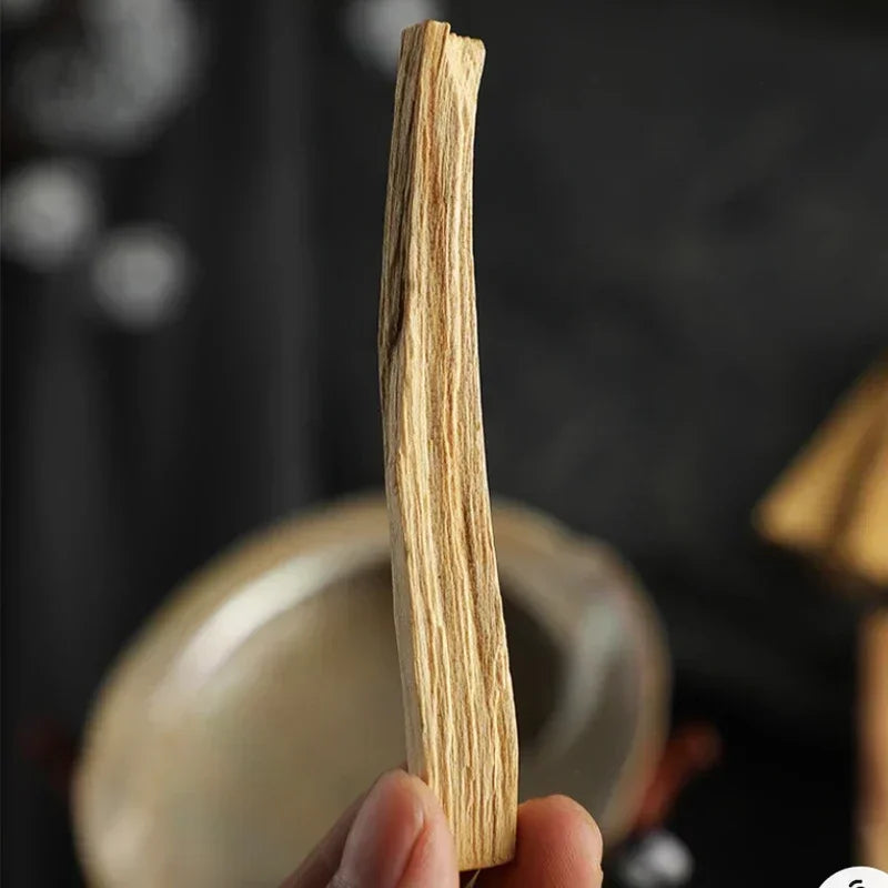 Palo Santo Sagrado – Fuego de Purificación y Luz Ancestral